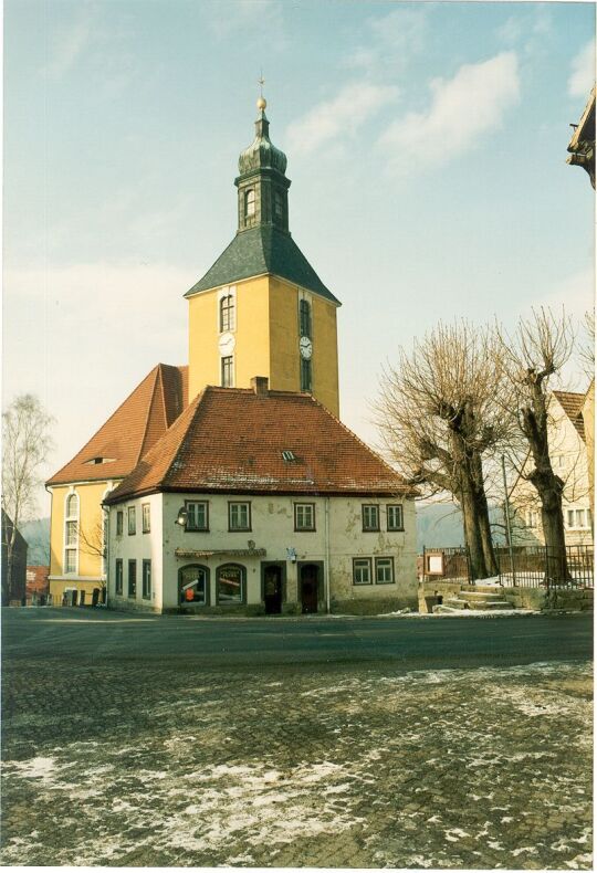 Blick zur Hohnsteiner Kirche