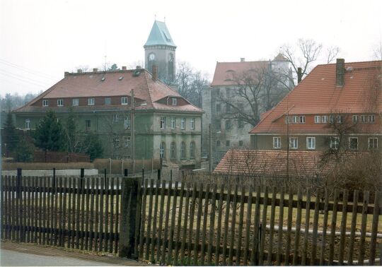 Blick zur Kirche in Schönfeld