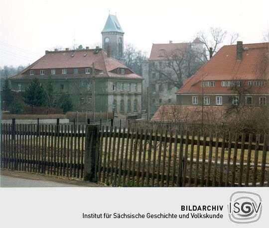 Blick zur Kirche in Schönfeld