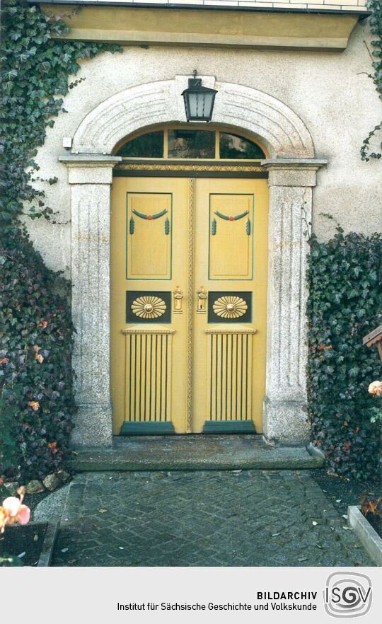 Hauseingang eines Wohnhauses in Bad Brambach
