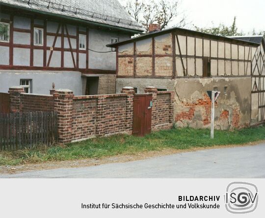 Wohnhaus mit Schuppen in Langenreinsdorf