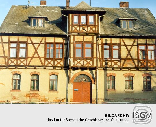 Wohnhaus mit Fachwerk in Schweinsburg