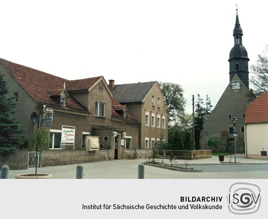 Blick zur Kirche in Frauenhain