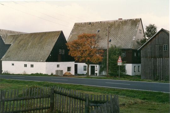 Wohnhaus und Stall eines Bauernhofes in Deutscheinsiedel