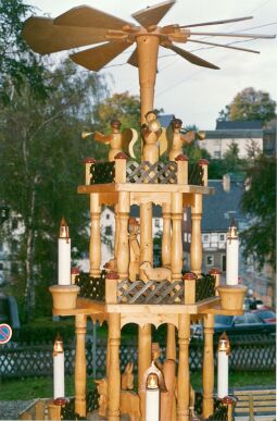 Bild: Pyramide in Seiffen