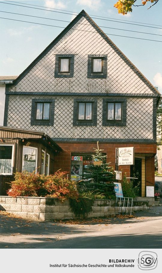 Wohnhaus mit Verkaufsstelle in Deutschneudorf