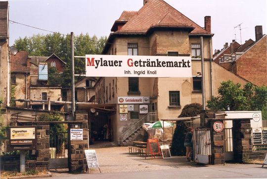 Getränkehandel in einer ehemaligen Mylauer Fabrik