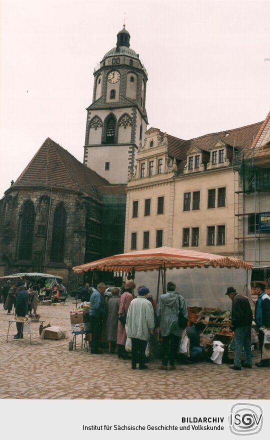 In Meißen auf dem Markt - Wochenmarkt