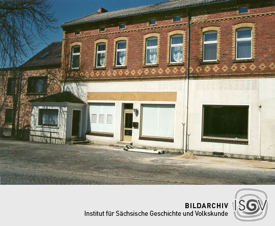 Wohnhaus mit Ladengeschäft in Schleife