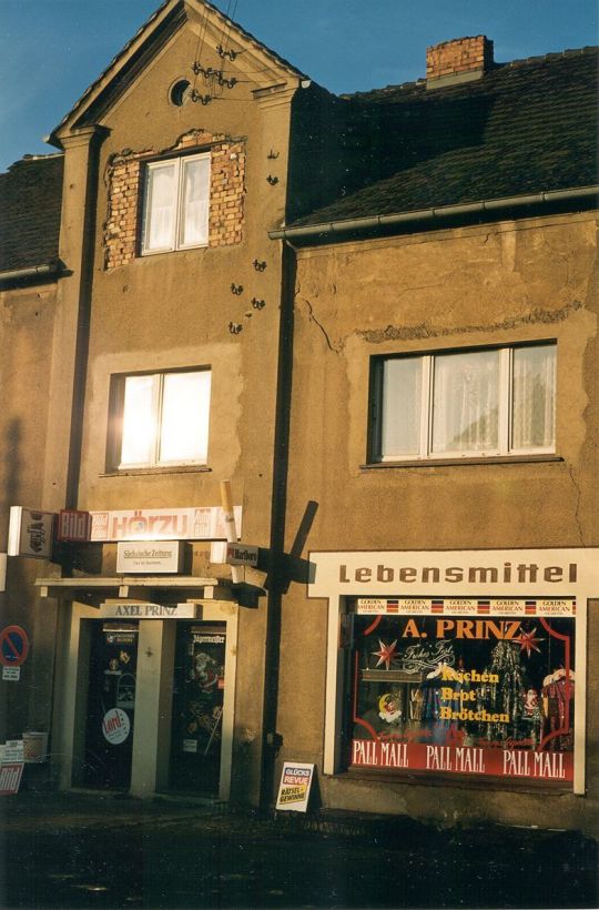 Geschmücktes Schaufenster in Krauschwitz