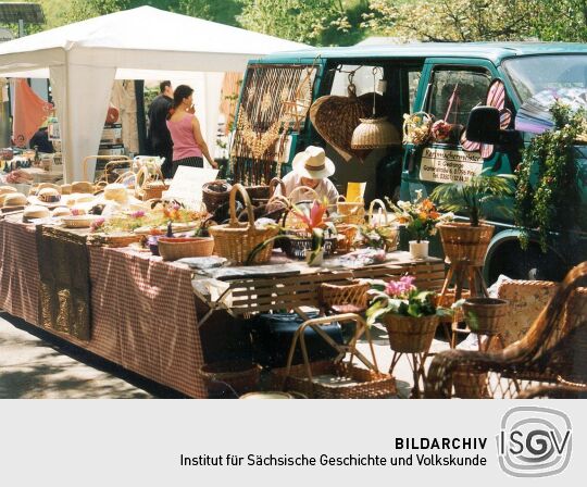 Verkaufsstand des Korbmachermeisters Gedrange zum Burgfest 1995