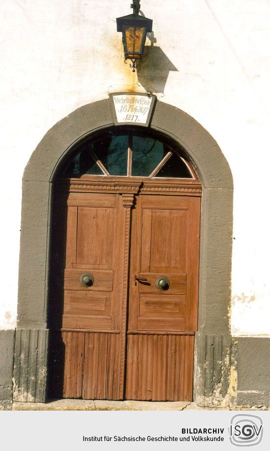 Eingangstür zur Kirche in Breitenau