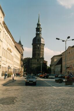 Bild: Markt mit Kirche