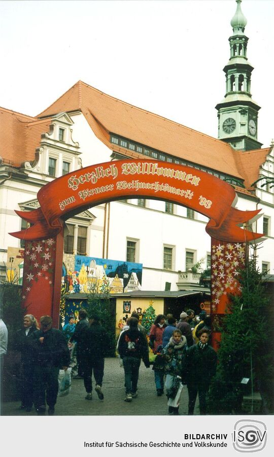 Eingang zum Weihnachtsmarkt in Pirna