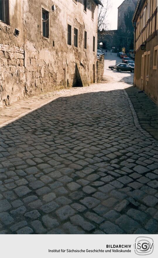 Gepflasterte Straße in Hohnstein