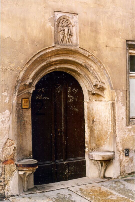 Haustürportal in Pirna Kirchplatz 2 (von 1525) - Bilder 302849-56 von 2009