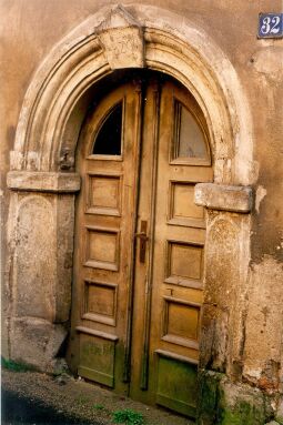 Bild: Haustürportal in Pirna Lange Straße 32 (Bild von 2009: 302867)