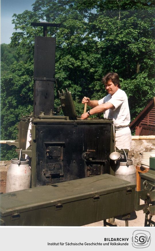 Gulaschkanone zum Burgfest auf Schloß Kuckuckstein