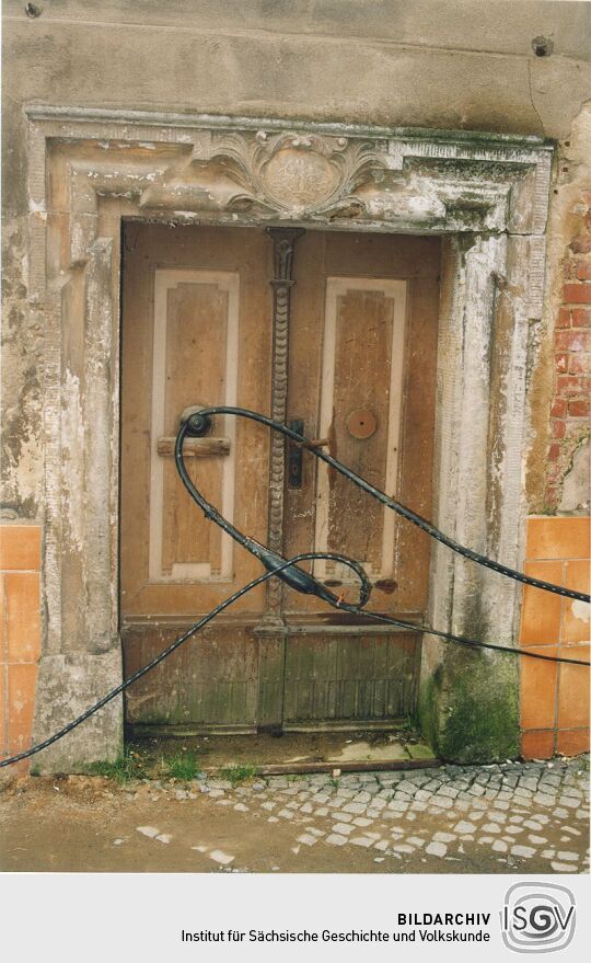 Haustür an der Hertigswalder Straße in Sebnitz
