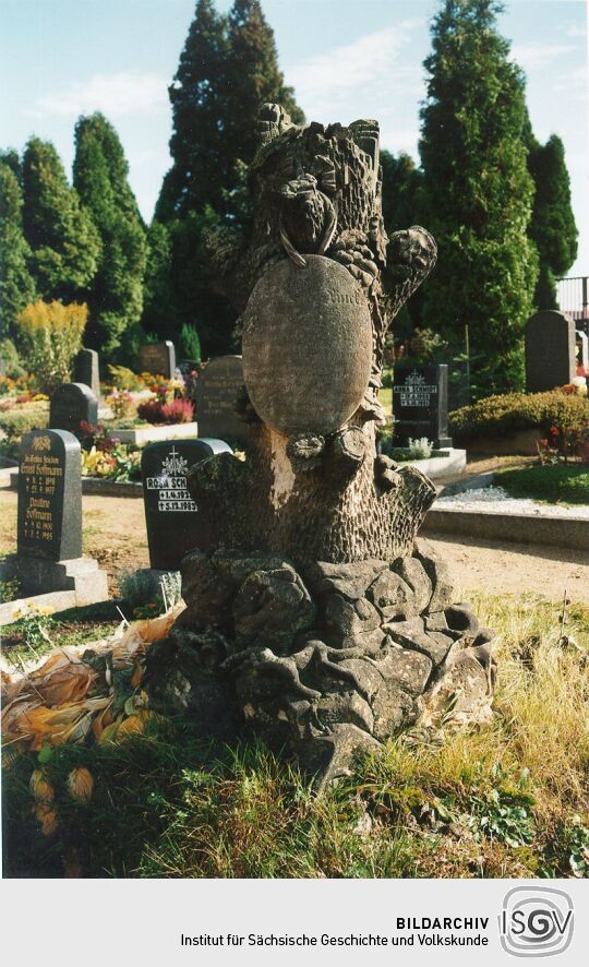 Grab auf dem Friedhof in Hinterhermsdorf