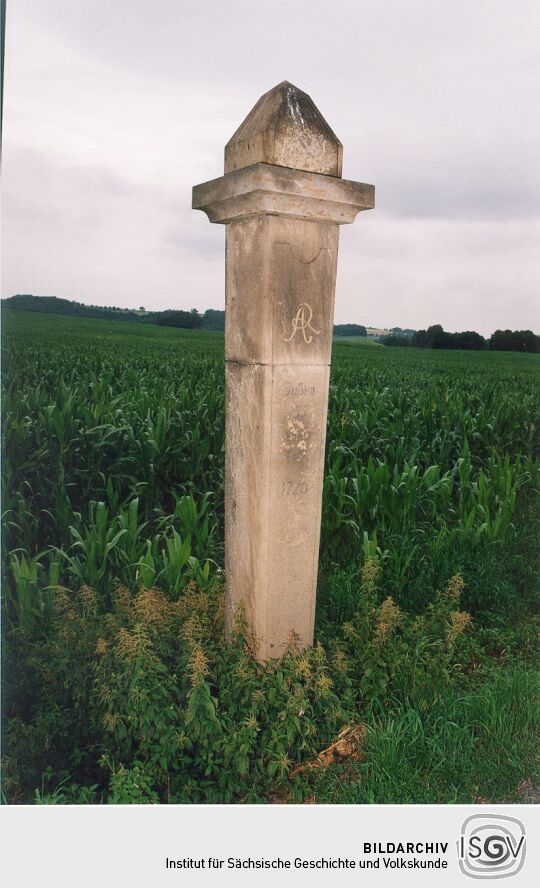 Postsäule an der Straße nach Liebstadt