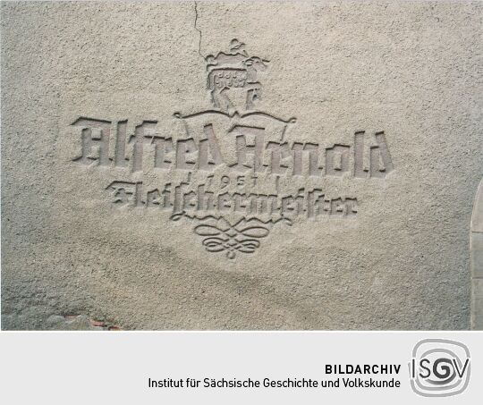 Inschrift an einer Fleischerei in Neustadt