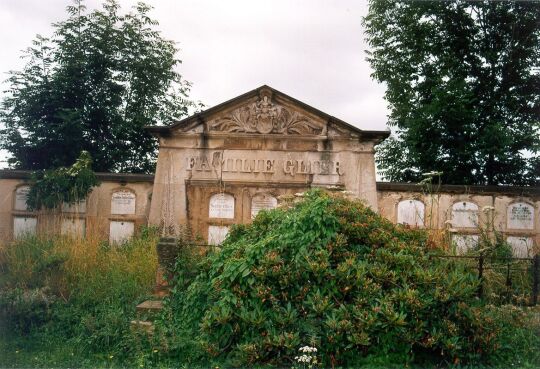 Gruft der Familie Glier auf dem Friedrichswalder Friedhof