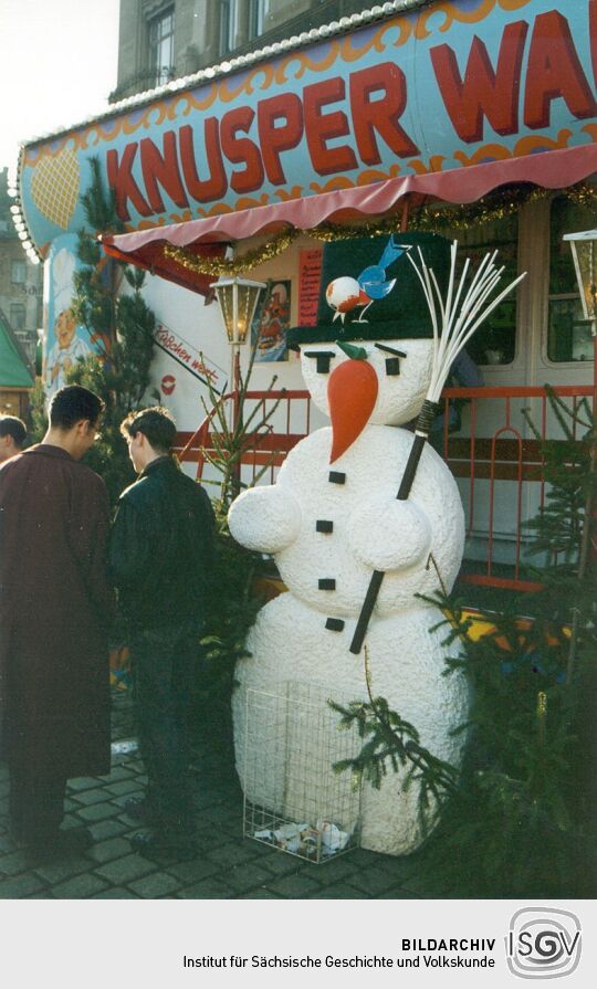Weihnachtsmarkt mit Schneemann in Görlitz