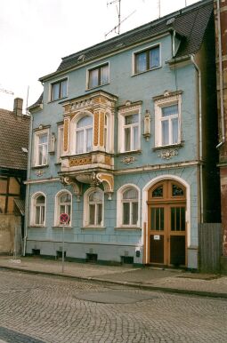 Bild: Wohnhaus mit Erker in Hirschfelde