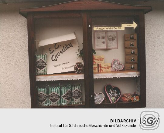Schaukasten der Pfefferküchlerei E. C. Groschky in Pulsnitz