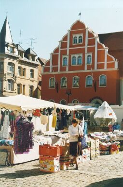 Bild: Auf dem Wochenmarkt in Pulsnitz