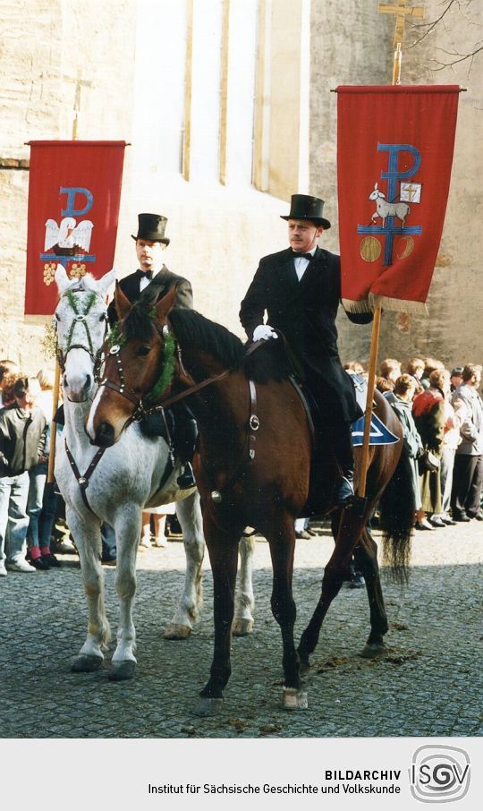 Osterreiter an der Ralbitzer Kirche