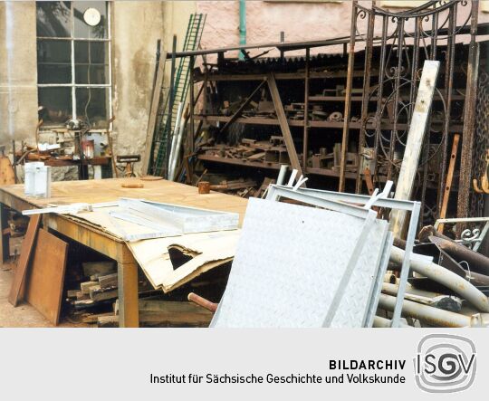 Hof einer Metallbau-Firma in Königsbrück