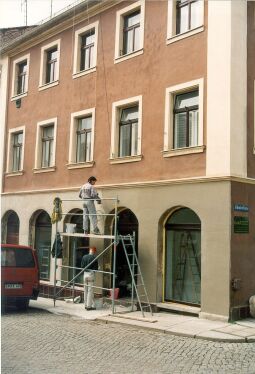 Bild: Sanierungsarbeiten an einem Wohn- und Geschäftshaus in Kamenz