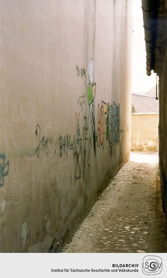 schmale Gasse in Hoyerswerda