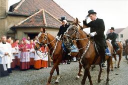 Bild: Osterreiten in Wittichenau