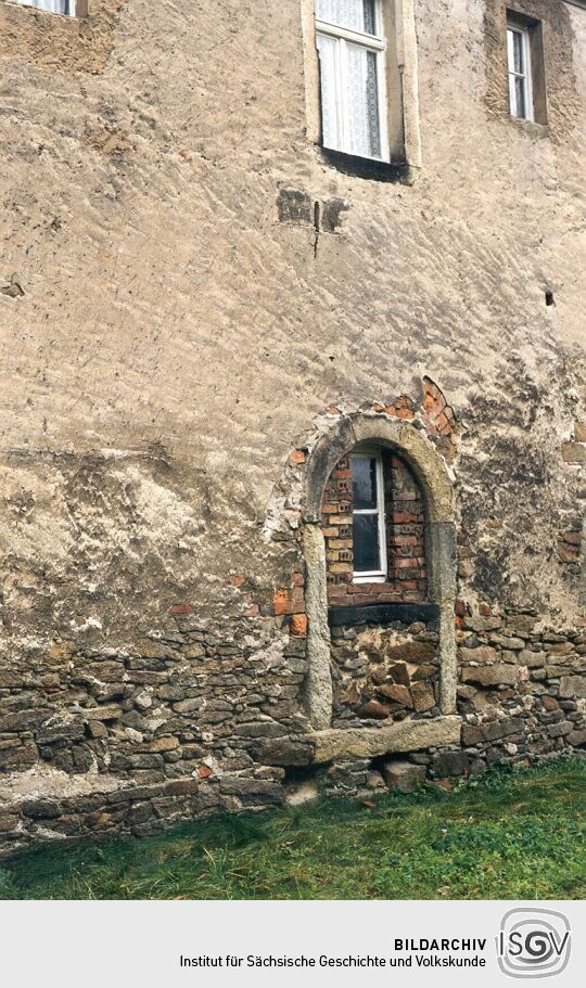 Ehemalige Hoftür des Laußnitzer Schlosses