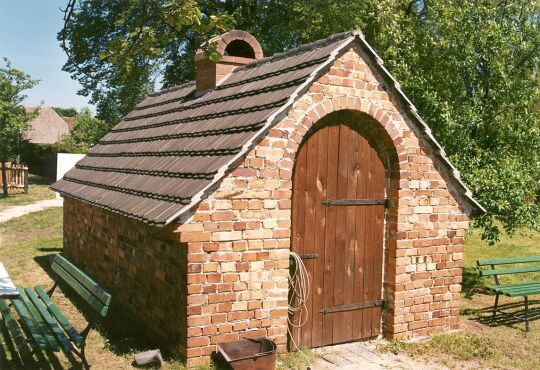 Backhaus in einem Garten in Gablenz