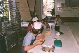 Bild: In der Pfefferküchlerei E. C. Groschky in Pulsnitz