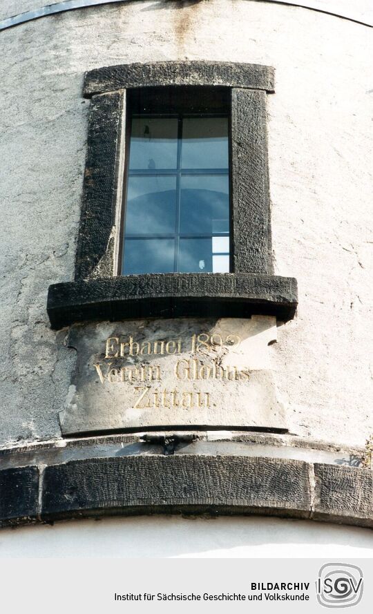 Gedenktafel am Hochwaldturm in Oybin