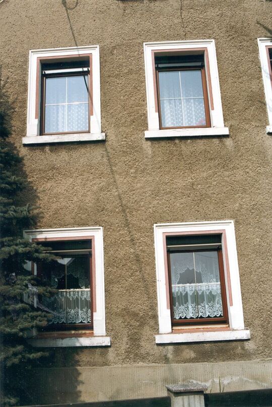 Wohnhausfassade in Quersa- Brockwitz