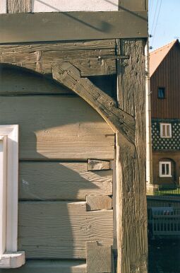 Bild: Umgebinde auf der Theodor- Haebler- Straße in Großschönau