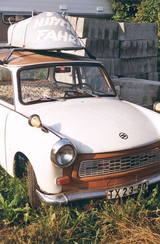 Trabant an der Dorfstraße in Oberlauterbach