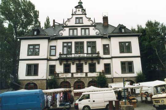 Markt vor dem Rathaus in Schönheide