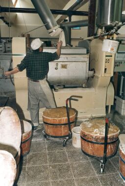 Bild: In der Lebkuchenfabrik in Pulsnitz