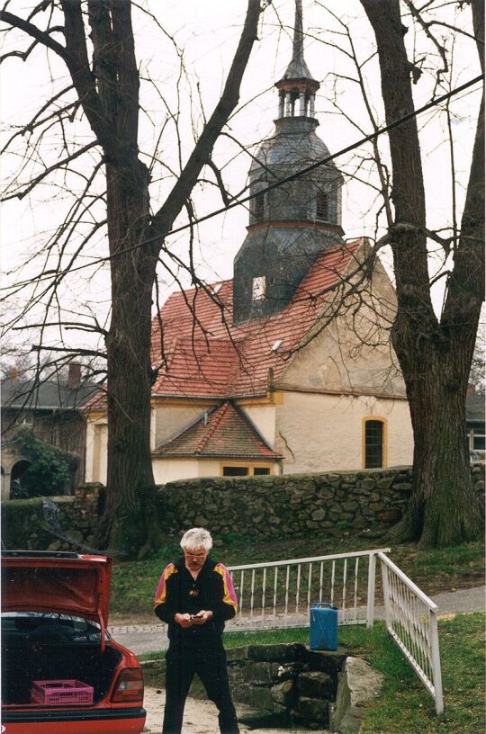 Wasserstelle an der Medingener Kirche