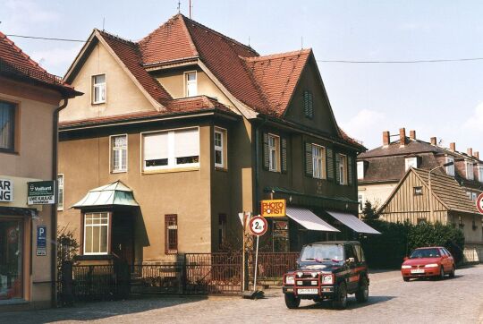 Wohnhaus mit Fotogeschäft in Ottendorf-Okrilla