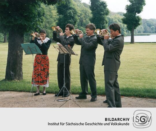 Jagdhornbläser zur 700-Jahr-Feier in Moritzburg