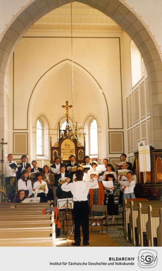 Chorprobe in der Kirche von Ottendorf-Okrilla