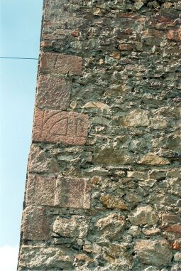 Bild: Alte Handwerkszeichen an einem Wohngebäude in Grimma